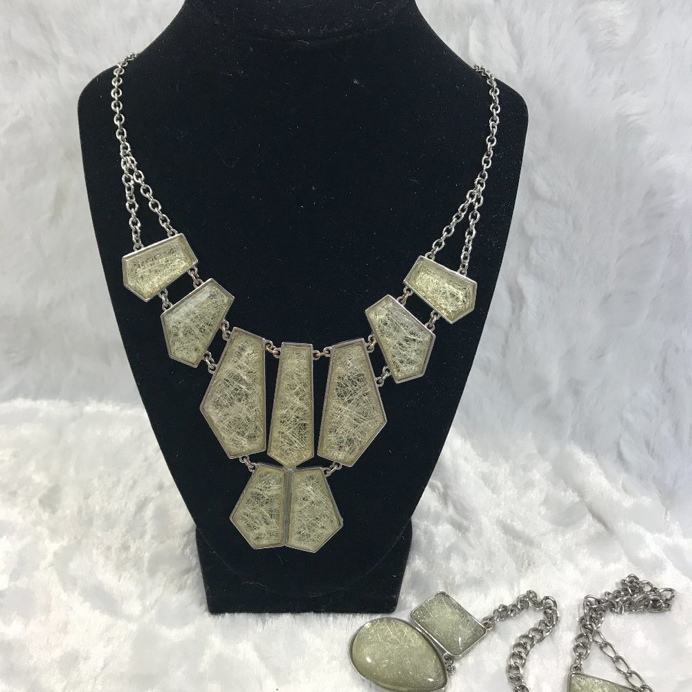 Lot of 2 Faceted Statement Bezel Set Diamond Cut - Picture 8 of 10